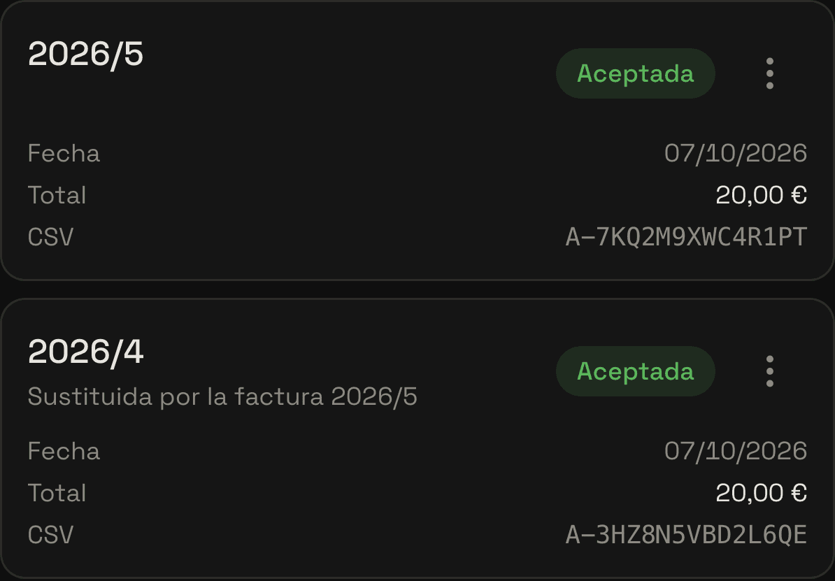 Los registros VeriFactu: la factura 2026/5 aceptada y, debajo, el ticket 2026/4 marcado «Sustituida por la factura 2026/5»